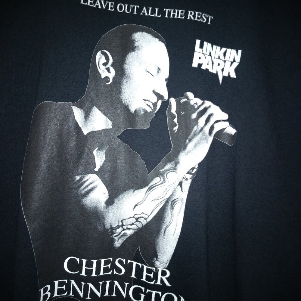 LINKIN PARK  CHESTER BENNINGTON 1976- 2017  BLACK  T SHIRT SIZE XL